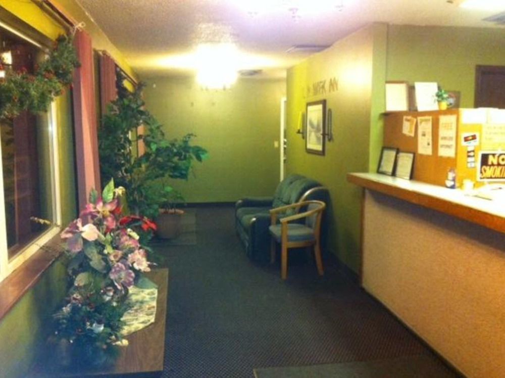 Landmark Inn Osawatomie エクステリア 写真